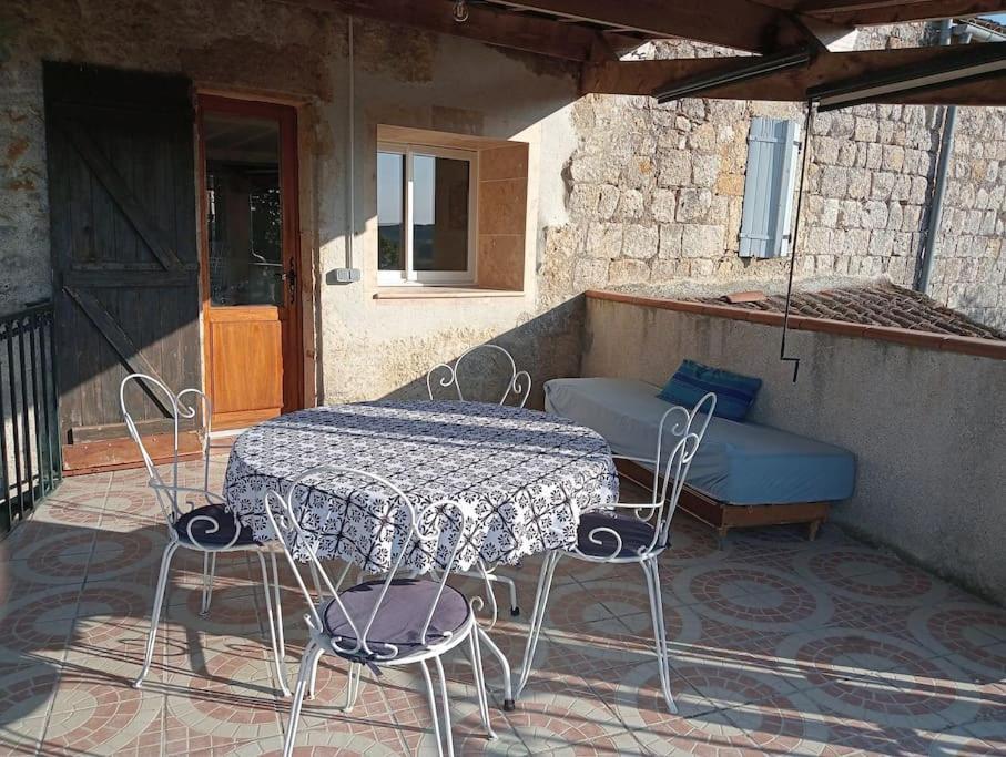 Maison De Village Avec Superbe Vue Cuq  Экстерьер фото